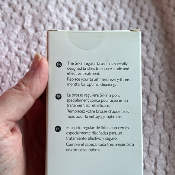 BNIB Silk’n sonic clean plus & replacement brushes - Picture 8 of 8